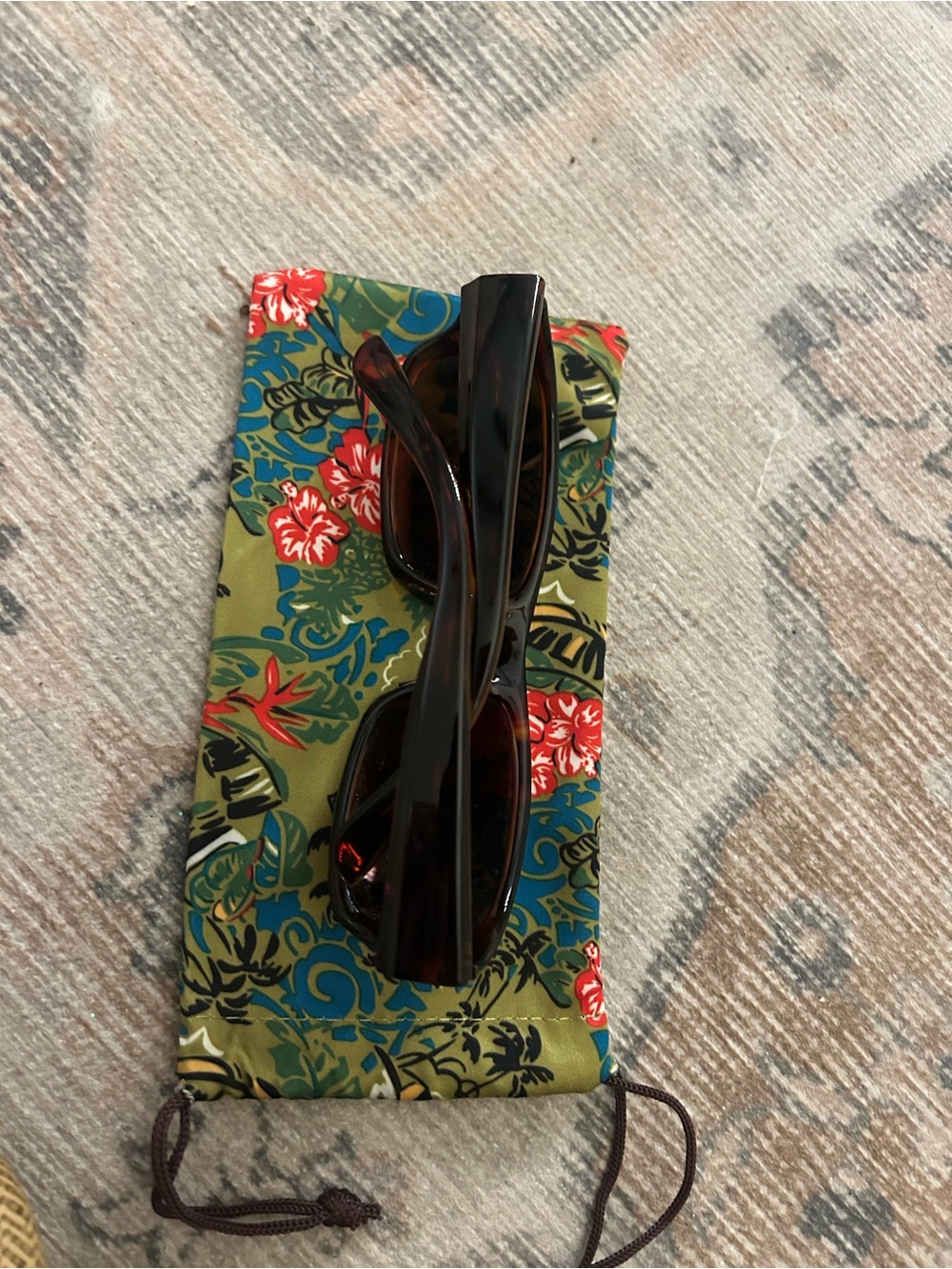 Maui Jim Tortoiseshell Brown Sunglasses - Picture 1 of 7